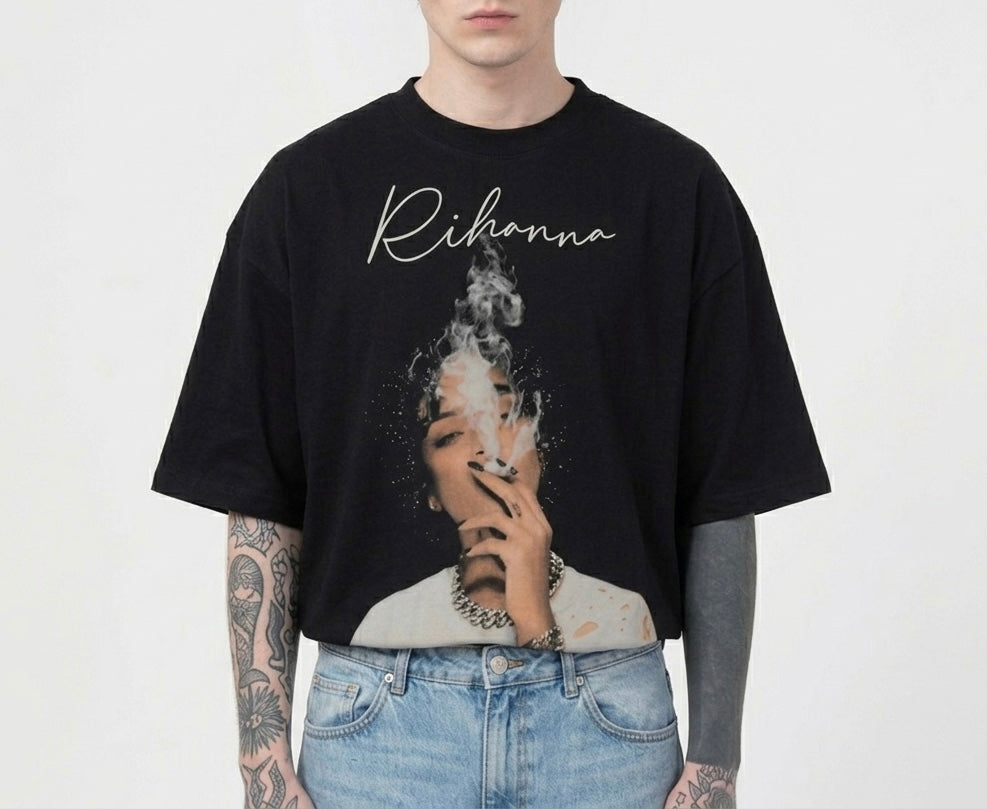 Rihanna Boxy Tee – Black Edition
